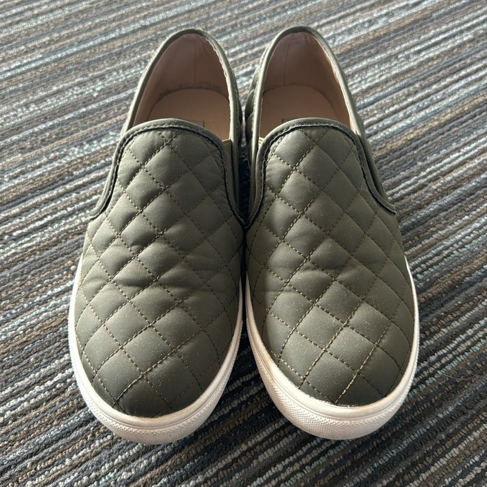 Steve Madden Ecentrcq Slides - image 3